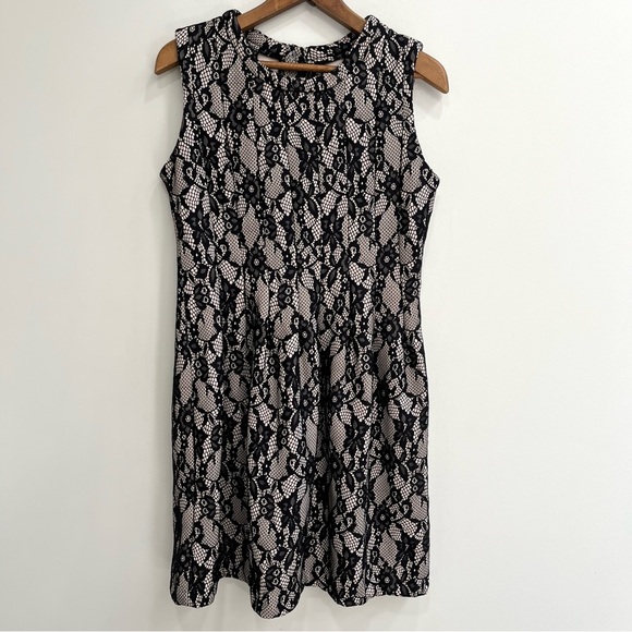 Anthropologie HD in Paris Black Lace Violante Dress Sleeveless Fit n Flare Large - Picture 1 of 10